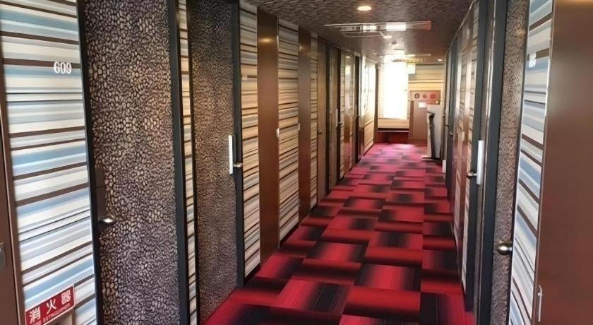 Hill Urban Hotel 3*