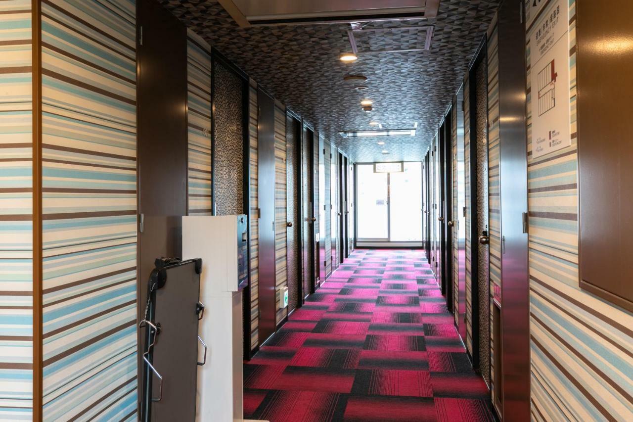 Hill Urban Hotel 3*